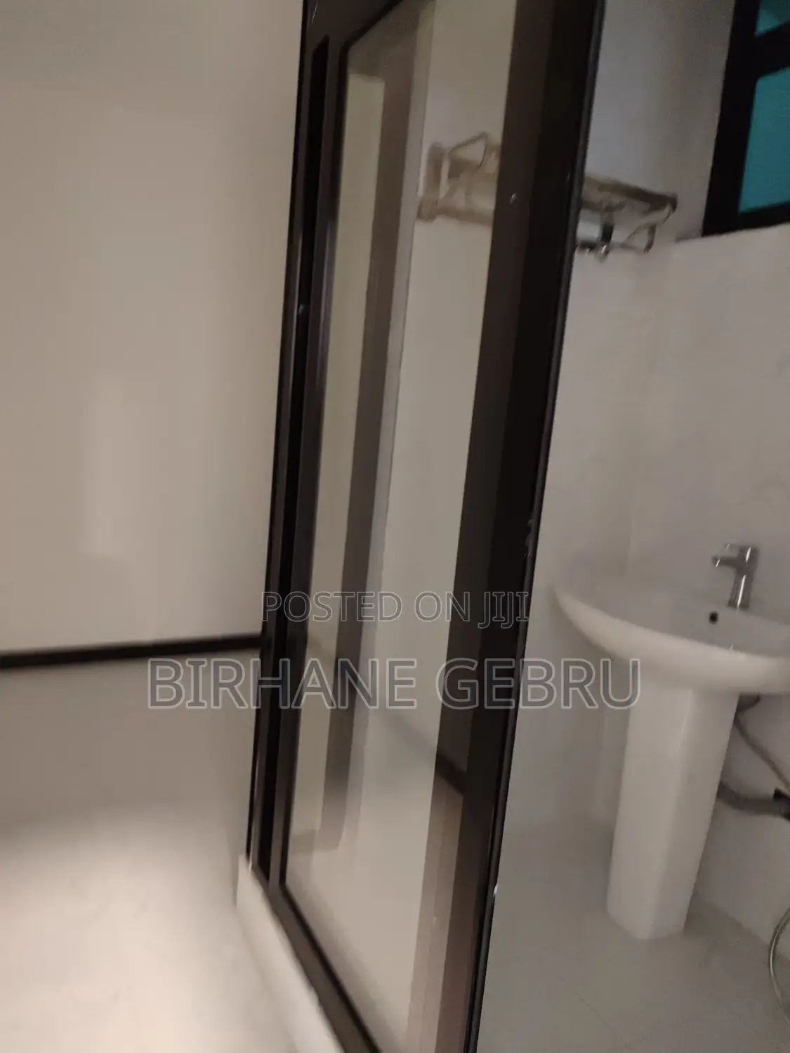 3bed Room Luxury Apartiment House Rent