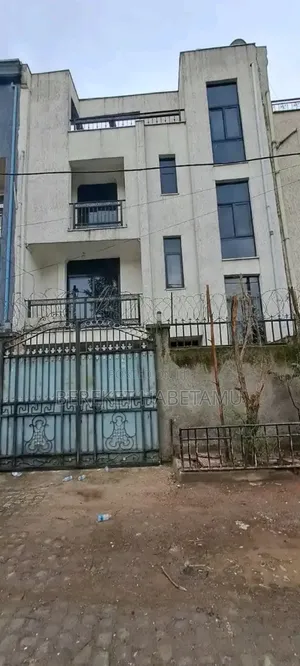 Furnished 6bdrm Mansion in አዲስ አበባ, Nifas Silk-Lafto for sale