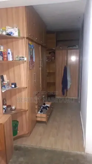 Furnished 6bdrm Mansion in አዲስ አበባ, Nifas Silk-Lafto for sale