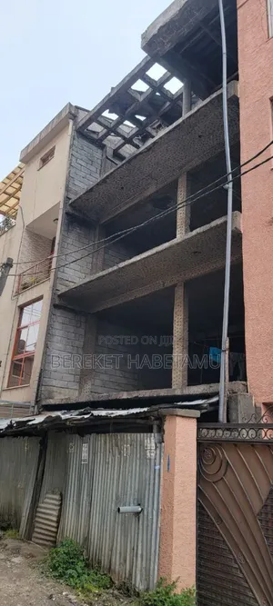 5bdrm Mansion in አዲስ አበባ, Nifas Silk-Lafto for sale
