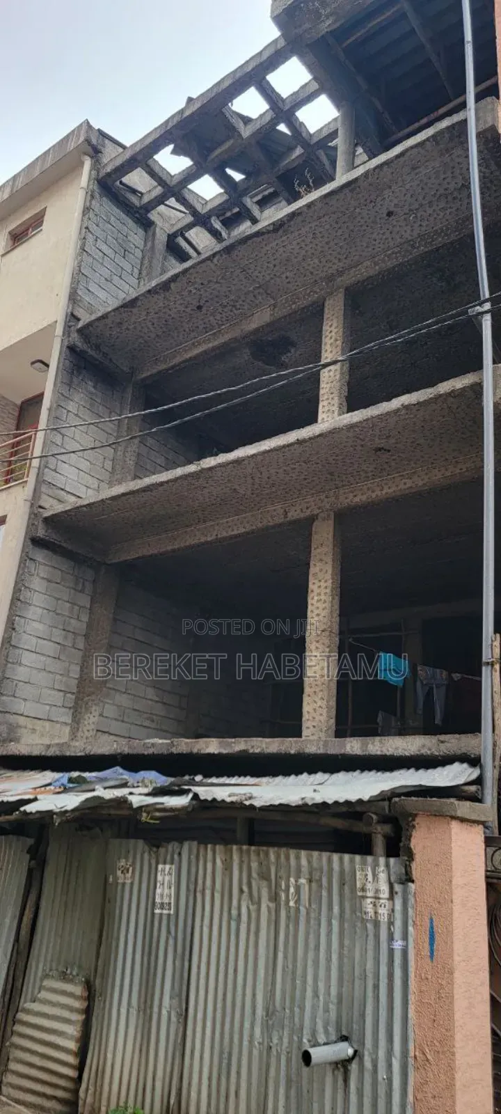 5bdrm Mansion in አዲስ አበባ, Nifas Silk-Lafto for sale