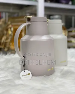 1.5L Feenik Vacuum Jug 
  Hight Qulity