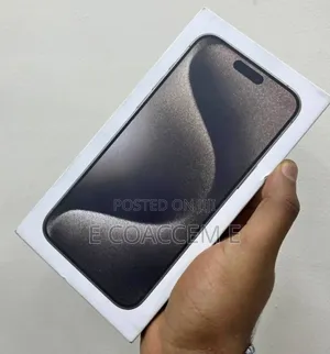 Photo - New Apple iPhone 15 256 GB Silver