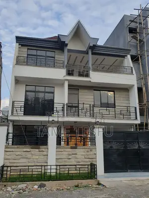 Furnished 6bdrm House in Summit, Bole for sale