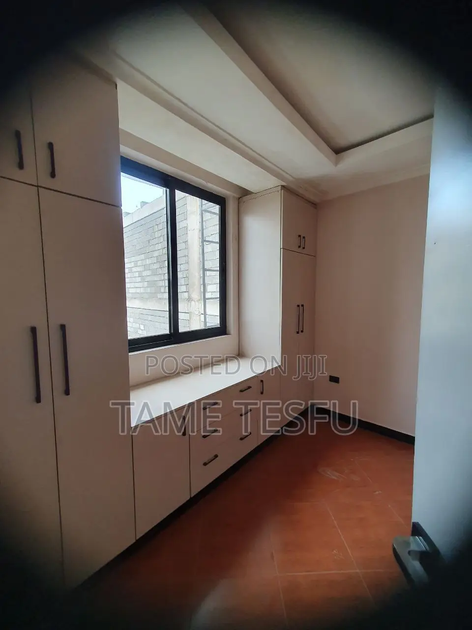 Furnished 6bdrm House in Summit, Bole for sale