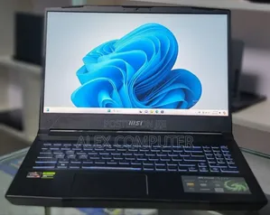 New Laptop MSI Katana 15 16GB Intel Core I3 SSD 512GB