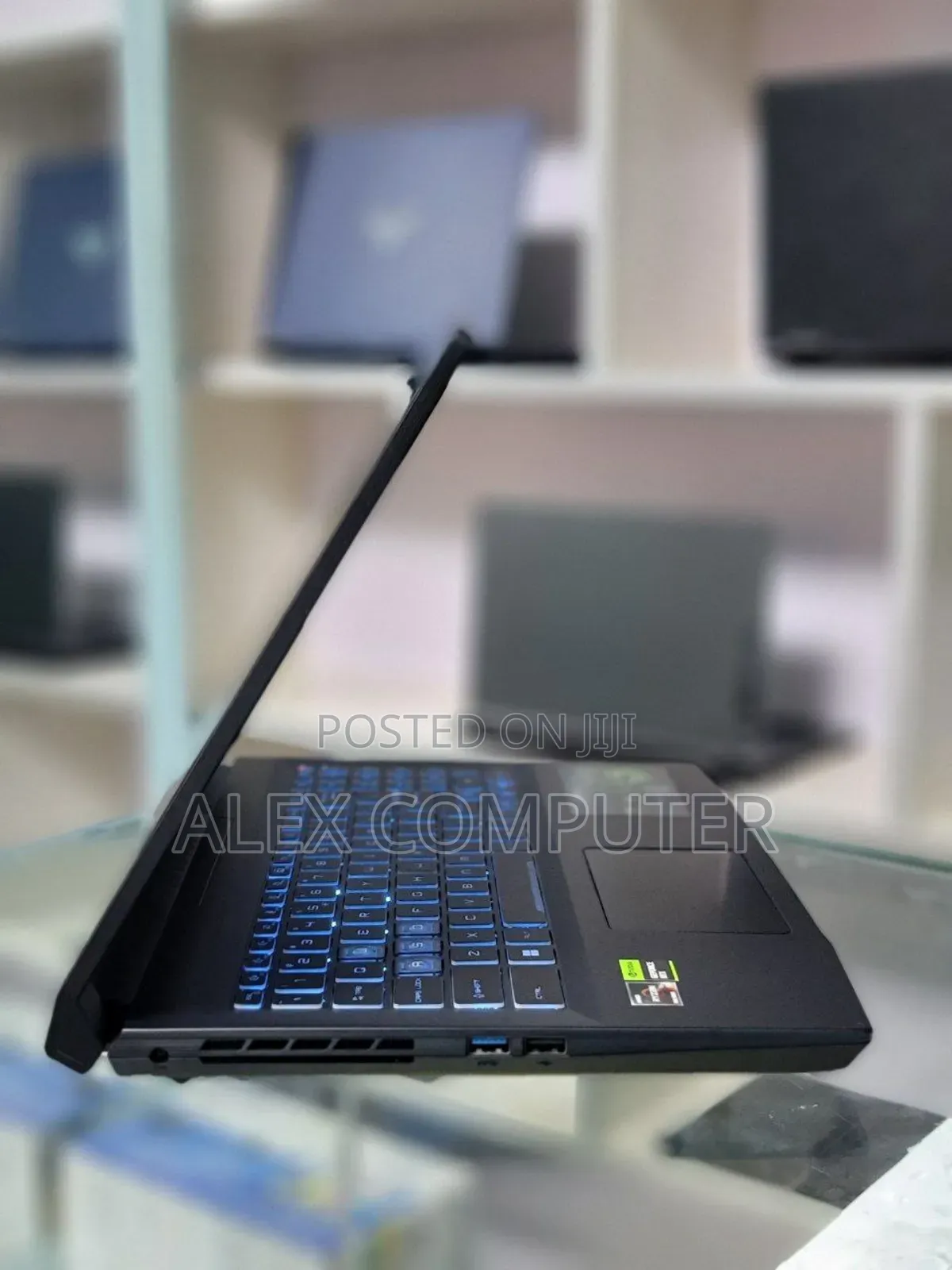 New Laptop MSI Katana 15 16GB Intel Core I3 SSD 512GB