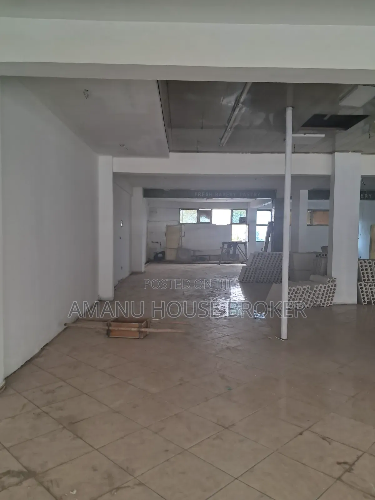 አስቸኳይ የሚከራይ ለካፌ፣ለሱፐር ማርኬት፣ለክሊኒክ