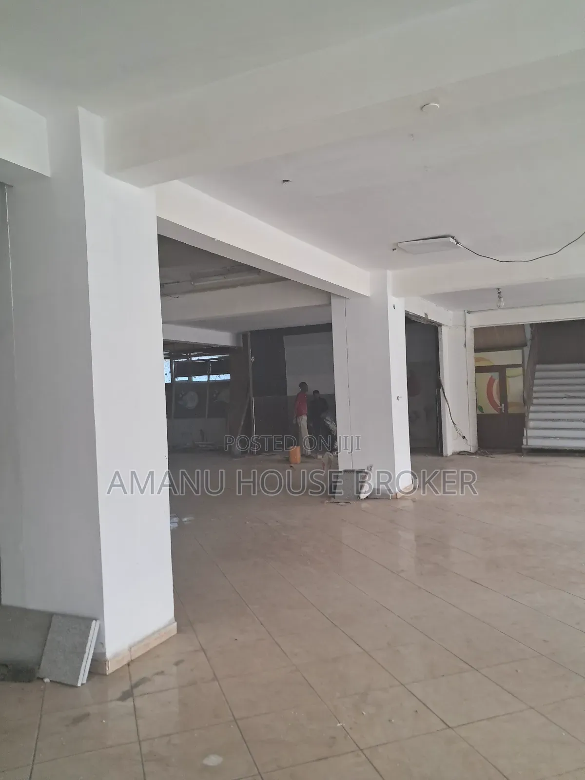 አስቸኳይ የሚከራይ ለካፌ፣ለሱፐር ማርኬት፣ለክሊኒክ