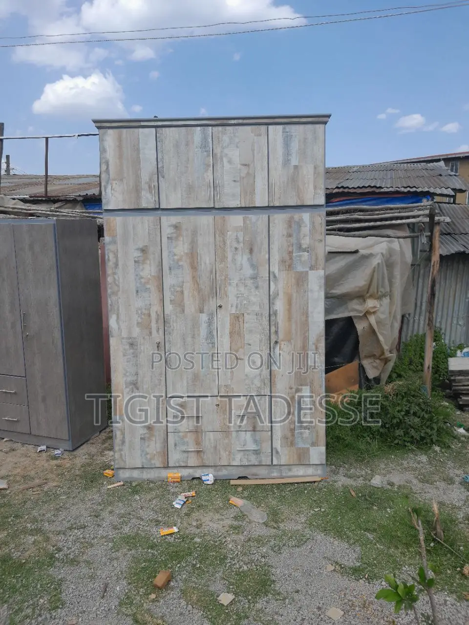 150cm ተሰቃይ ላምኔት ቁም ሳጥን ፅድት ያለ ስለ ጥንካሬው አይተው ይወስኑ