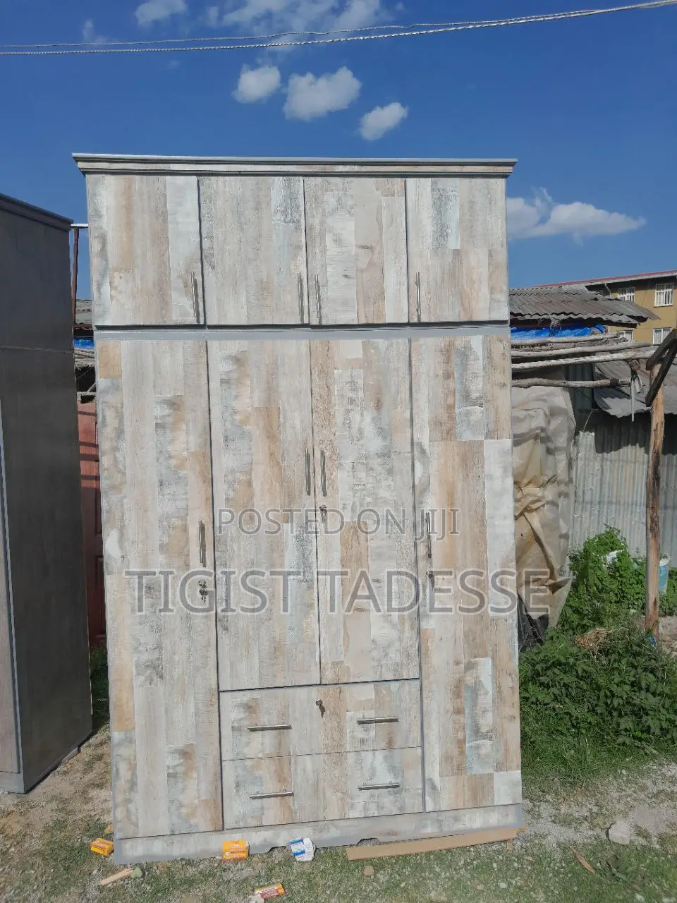 150cm ተሰቃይ ላምኔት ቁም ሳጥን ፅድት ያለ ስለ ጥንካሬው አይተው ይወስኑ