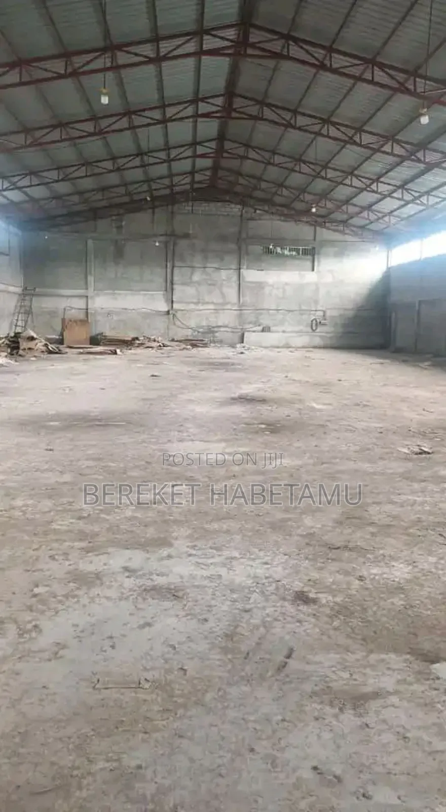 የሚከራይ መጋዘን