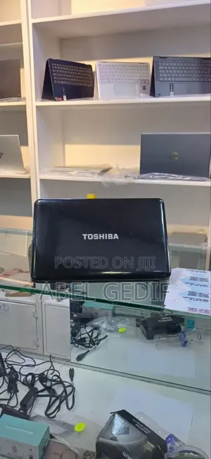 Photo - Laptop Toshiba Satellite C55 8GB Intel Core I5 HDD 500GB