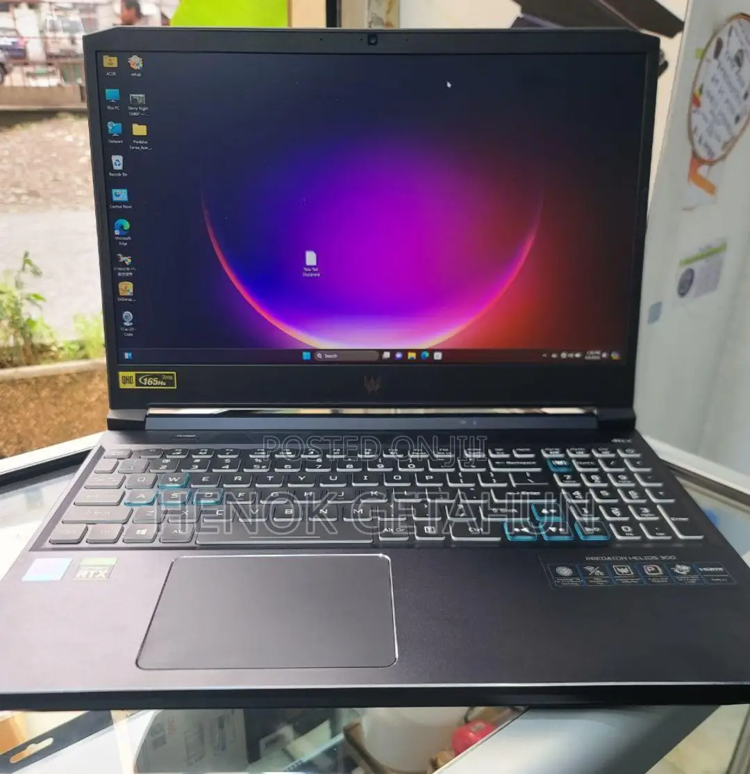 New Laptop Acer Predator Helios 300 16GB Intel Core I9 SSD 512GB