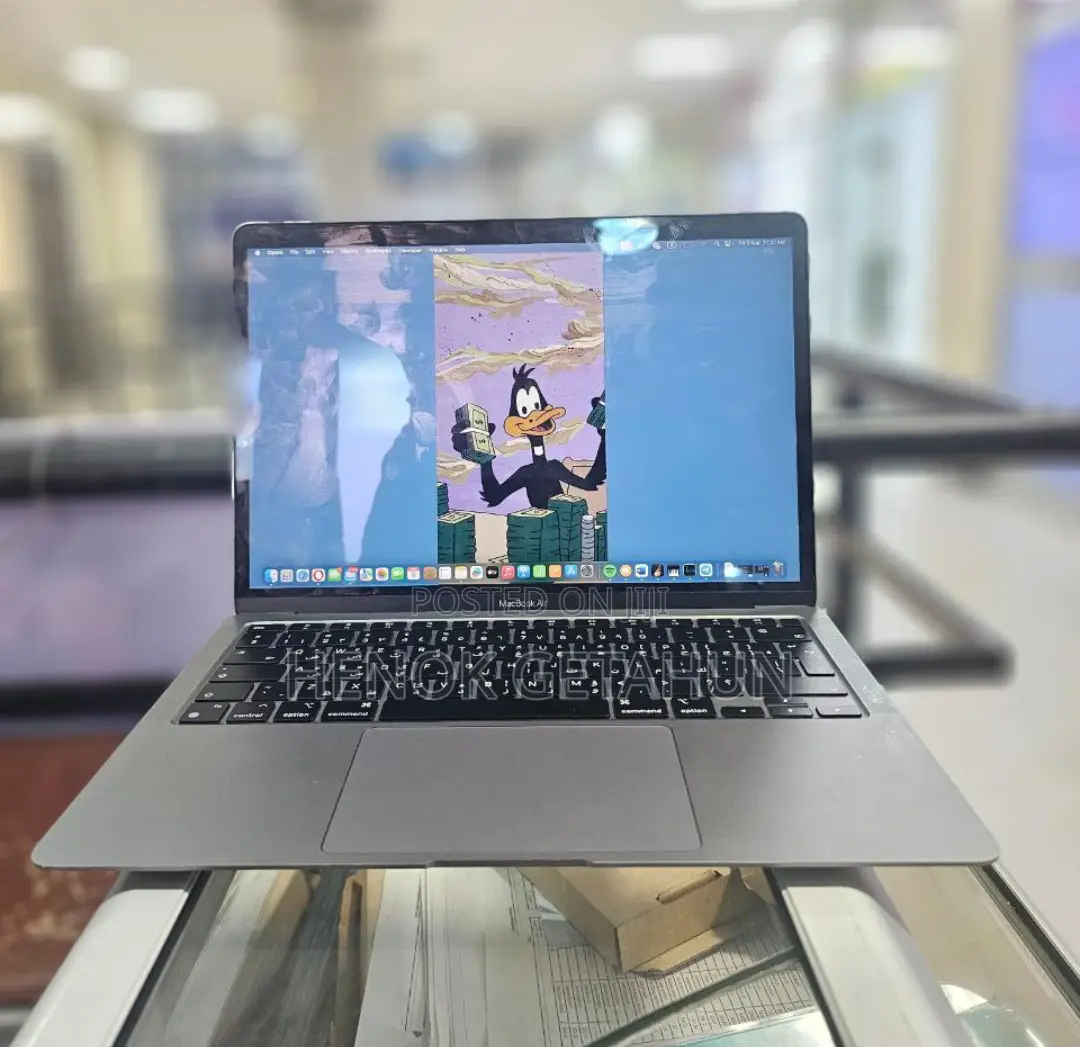 New Laptop Apple MacBook Air 2020 M1 8GB Apple M1 SSD 256GB