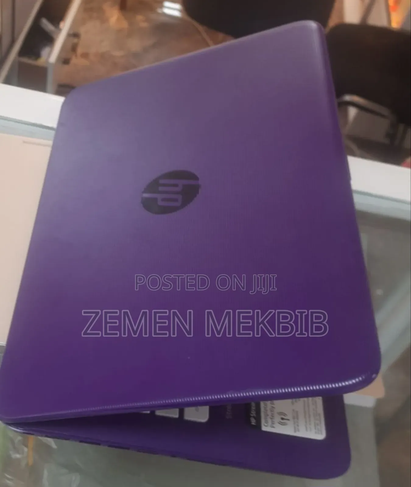 New Laptop HP 4GB Intel Xeon HDD 250GB