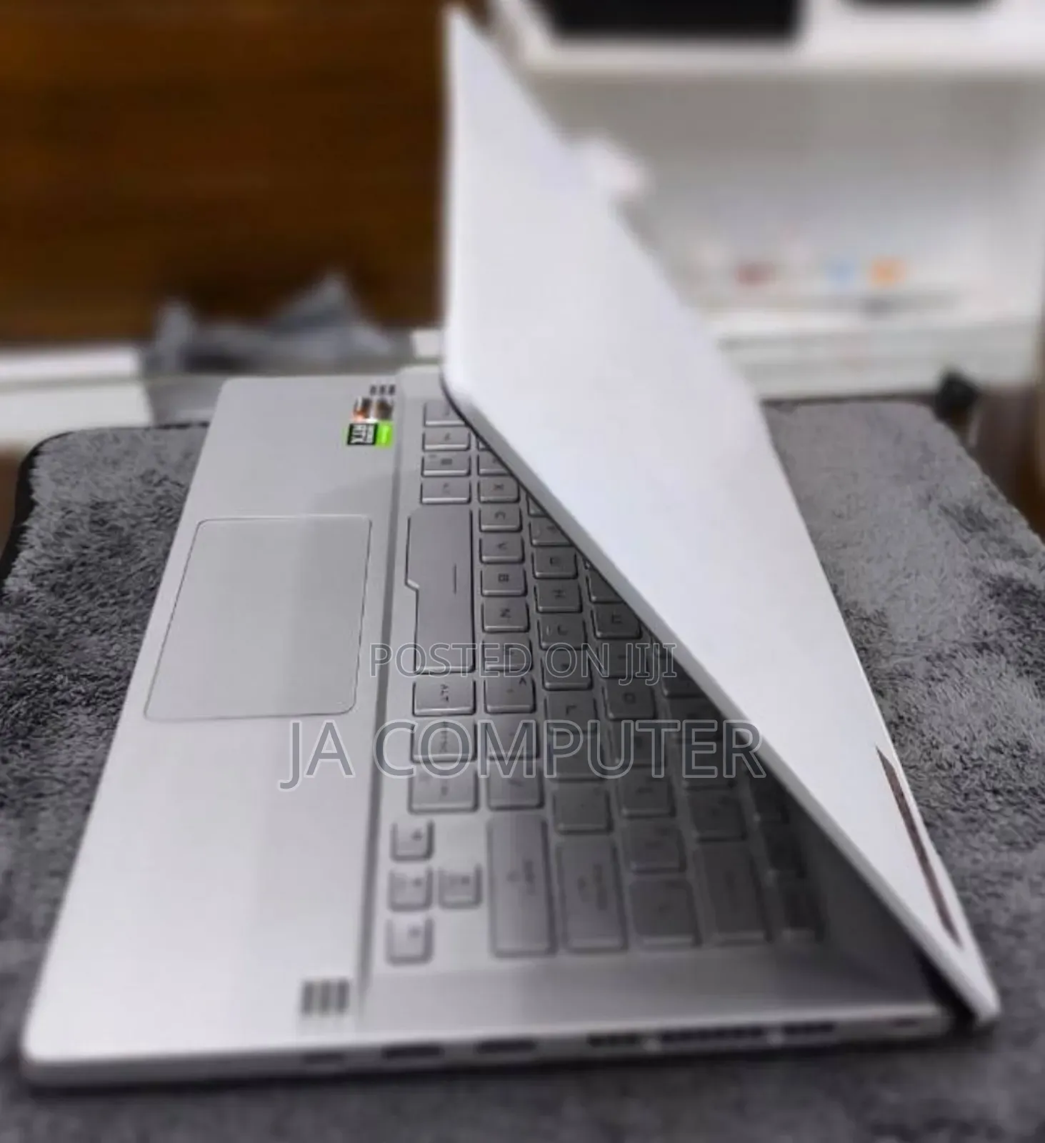 New Laptop Asus ROG ZEPHYRUS (GX501) 16GB AMD Ryzen 9 SSD 1T