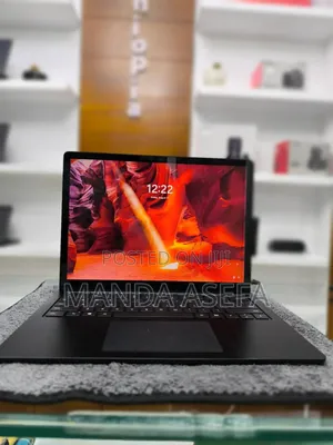 New Laptop Microsoft Surface 16GB Intel Core I7 SSD 256GB