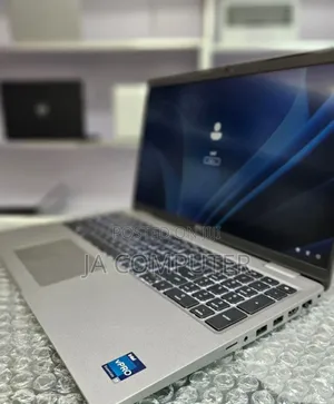 New Laptop Dell Latitude 5540 16GB Intel Core I7 SSD 512GB