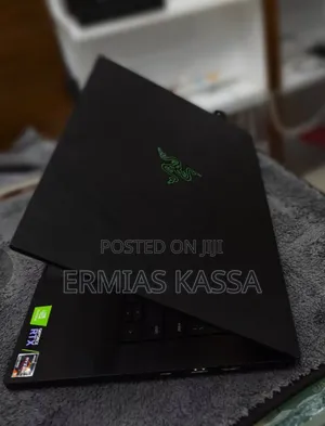 New Laptop Razer Blade Advanced 16GB AMD Ryzen 9 SSD 1T