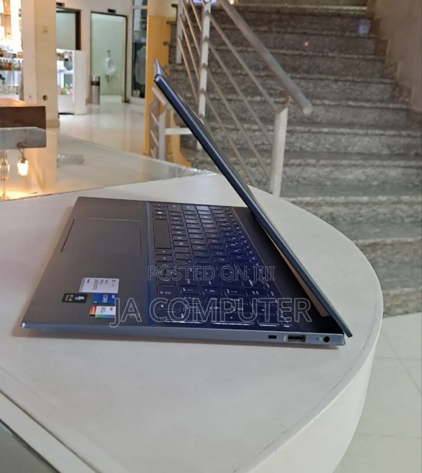 New Laptop HP Pavilion 15 8GB Intel Core I5 SSD 512GB