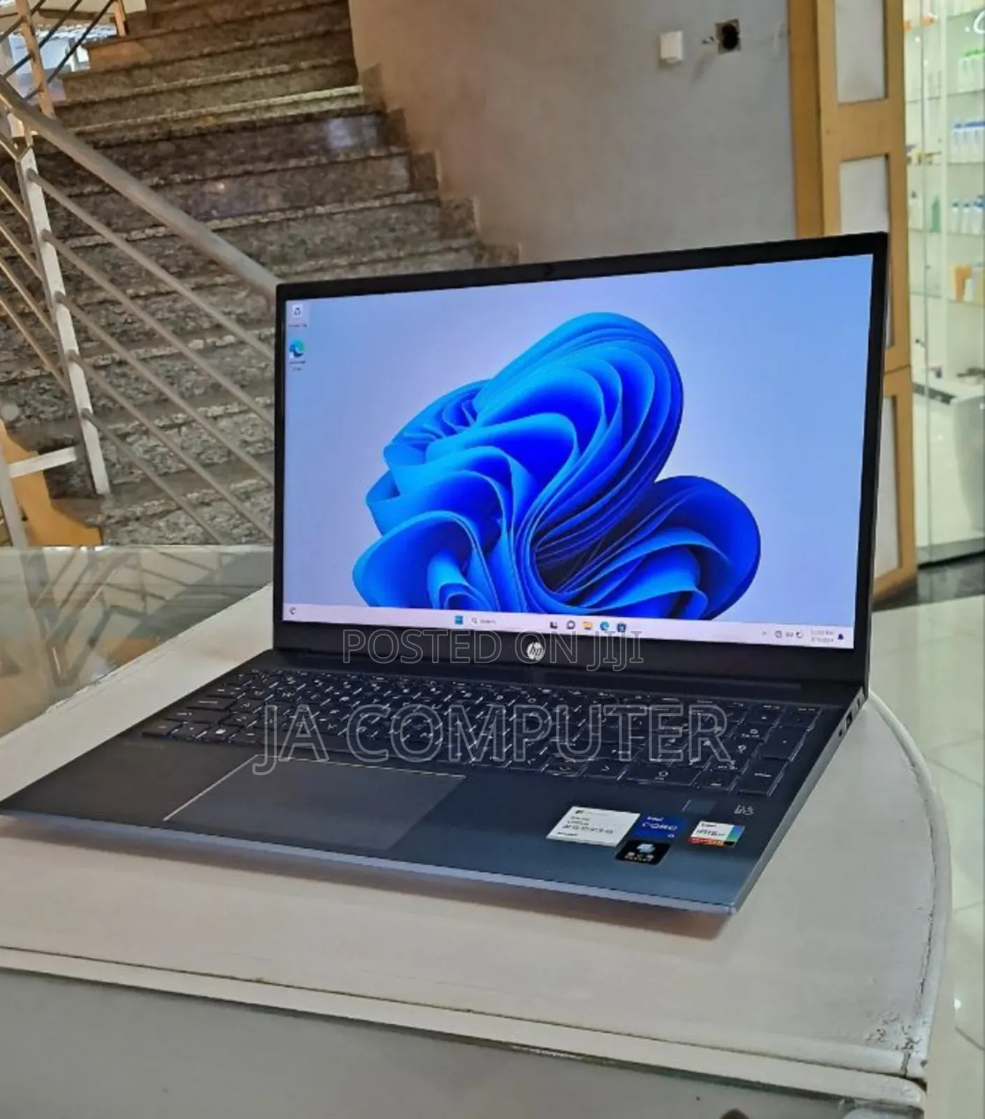 New Laptop HP Pavilion 15 8GB Intel Core I5 SSD 512GB