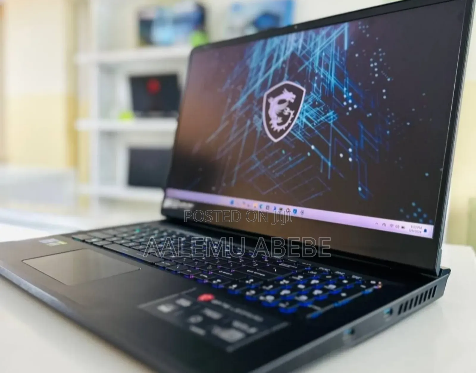 New Laptop MSI GP75 Leopard 16GB Intel Core I7 SSD 1T