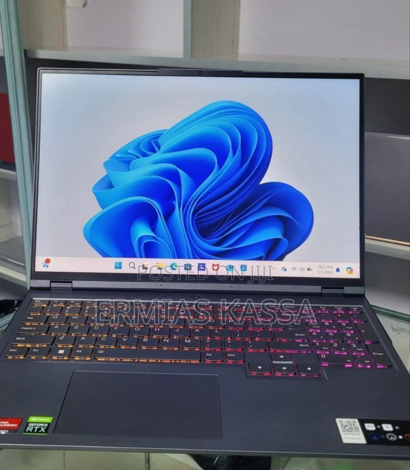 New Laptop Lenovo Legion 5 16GB AMD Ryzen 7 SSD 512GB