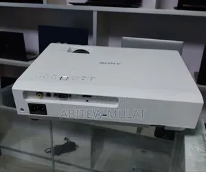 High Quality SONY Dx 102 Projector