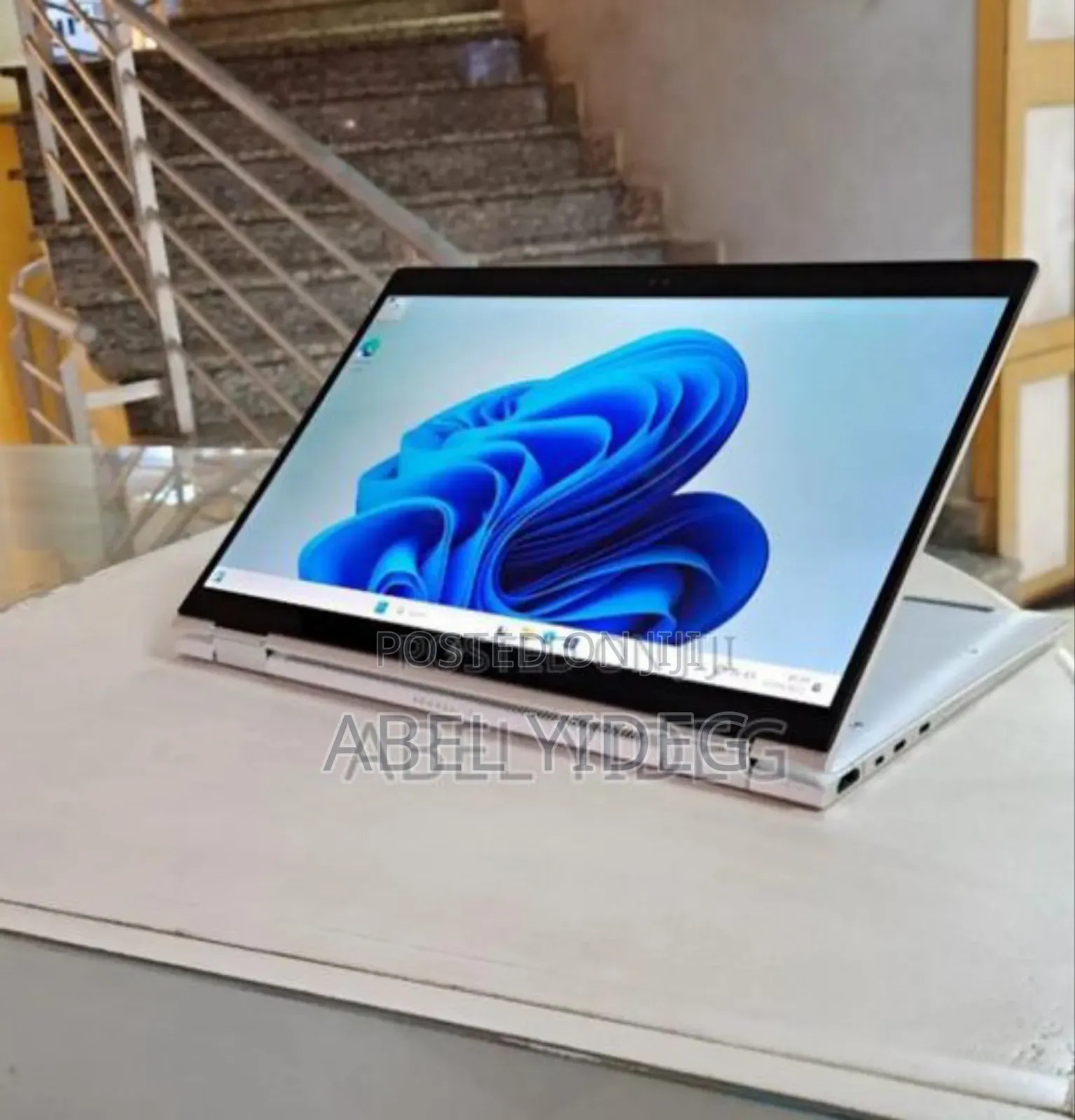 New Laptop HP EliteBook 830 8GB Intel Core i5 SSD 512GB