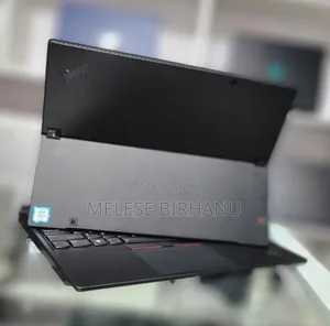 Photo - New Laptop Lenovo ThinkPad X1 Carbon Gen11 8GB Intel Core I7 SSD 256GB