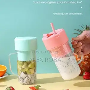 Photo - Mini Rechargeable Juicer Cup With Straw