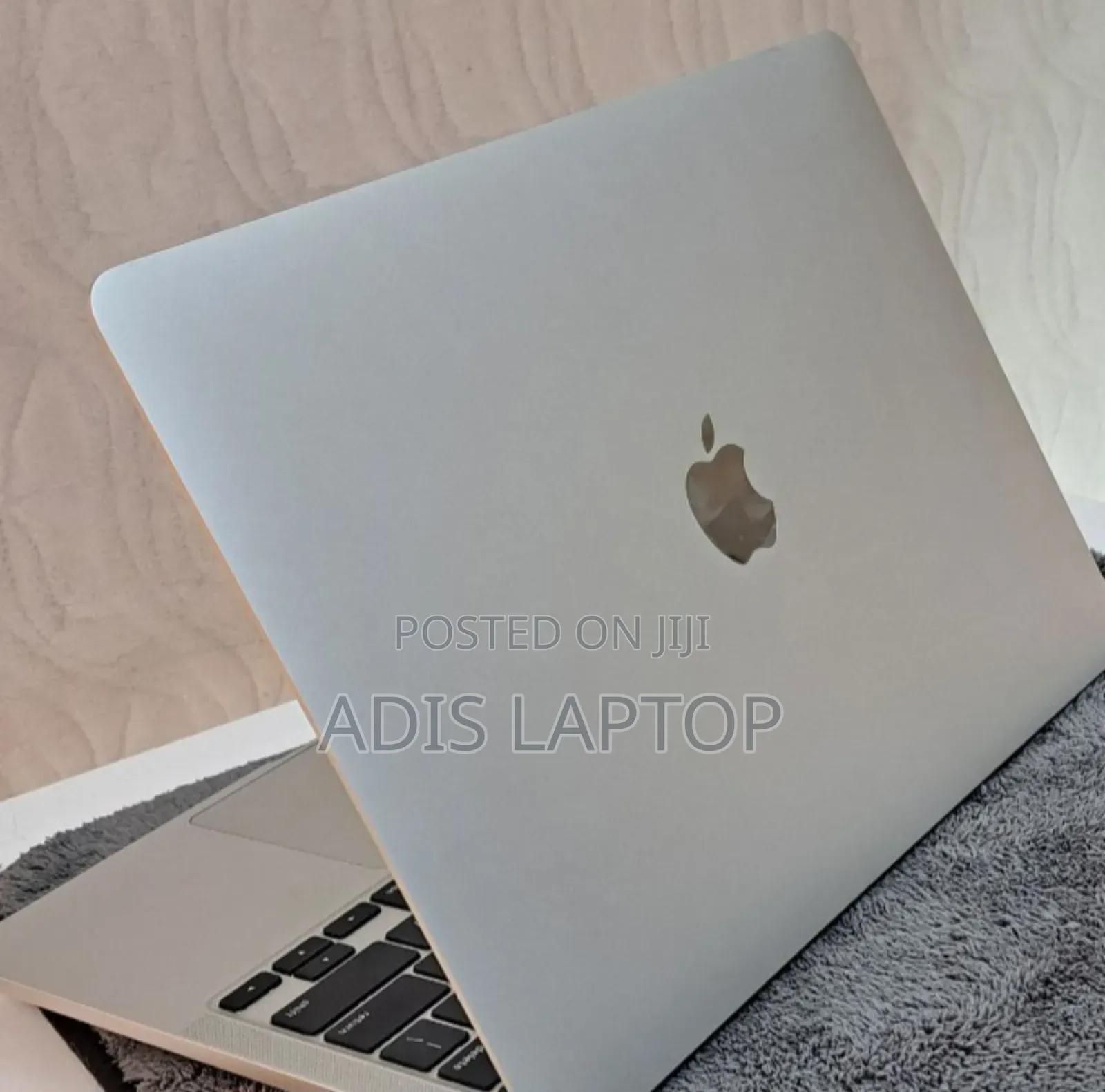 New Laptop Apple MacBook Pro M1 8GB Intel Core I5 SSD 256GB