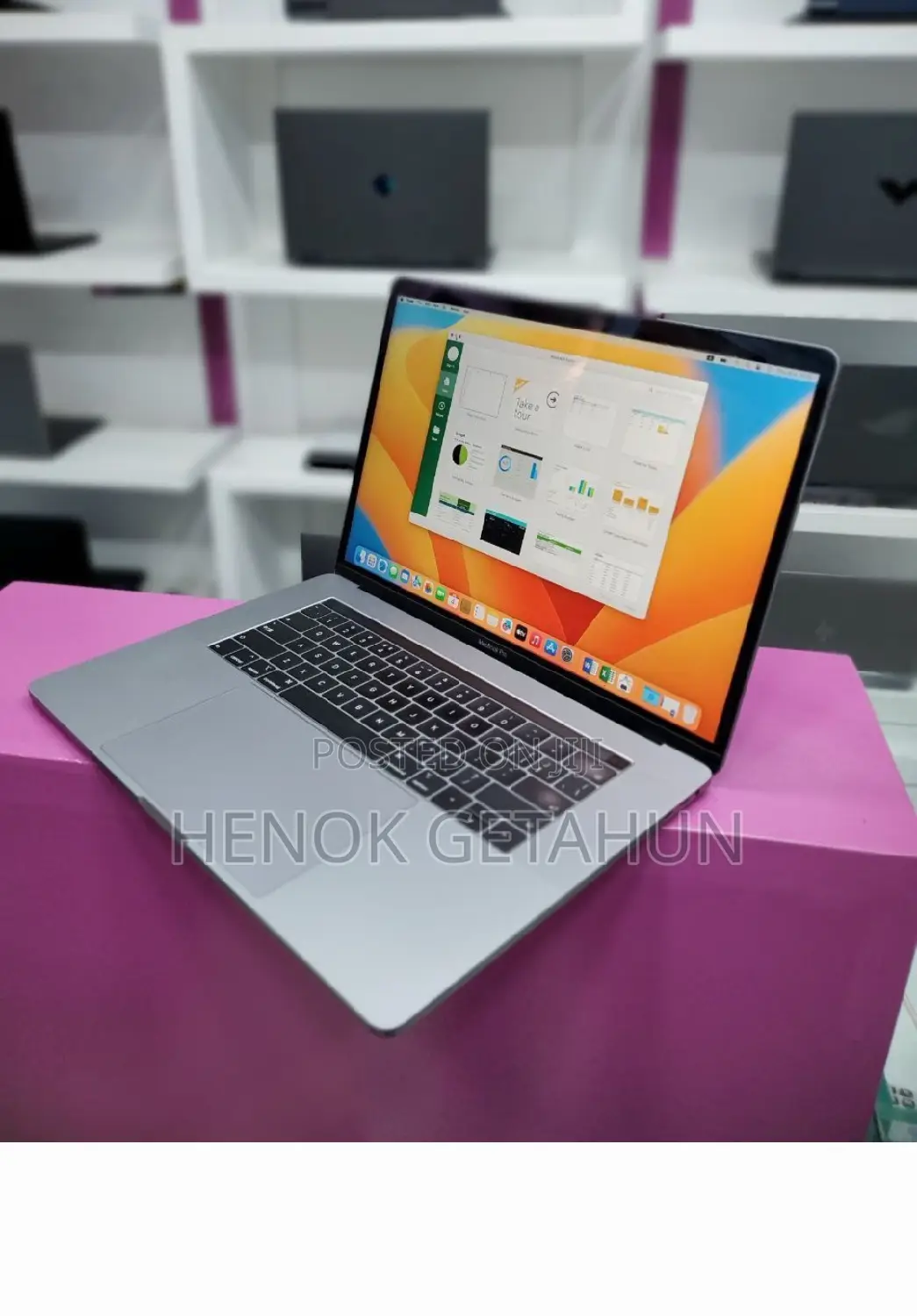 New Laptop Apple MacBook Pro 2018 32GB Intel Core I9 SSD 1T