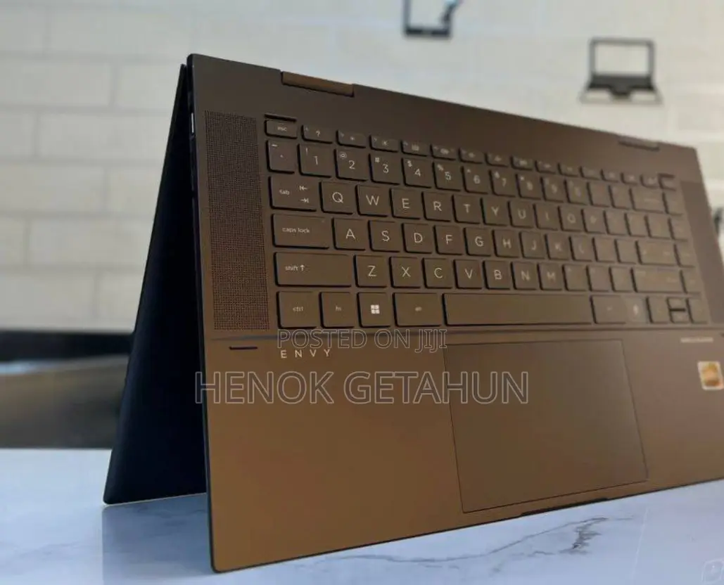 New Laptop HP Envy X360 16GB AMD Ryzen 7 SSD 512GB