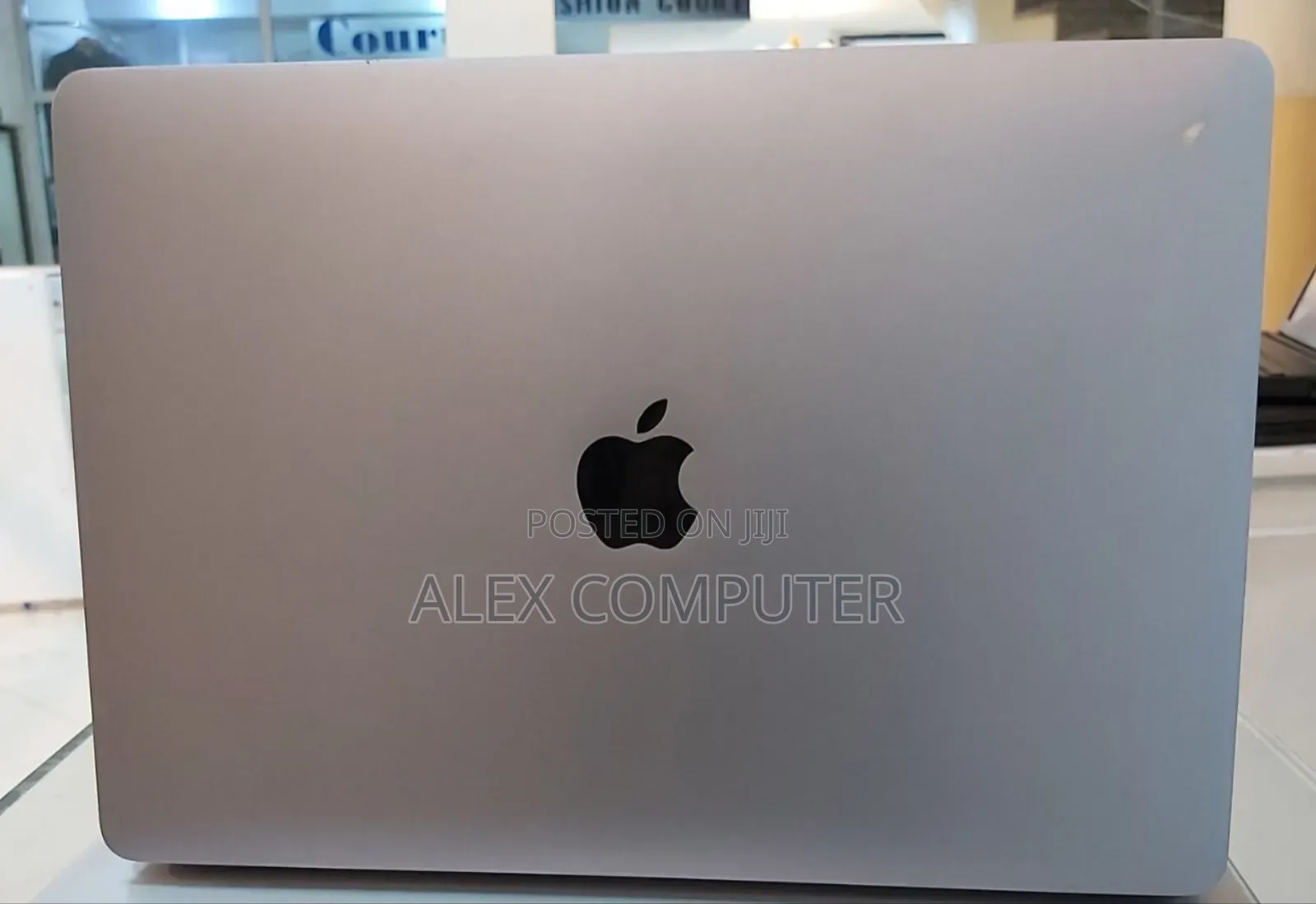 New Laptop Apple MacBook Air 2020 M1 8GB Apple M1 SSD 256GB