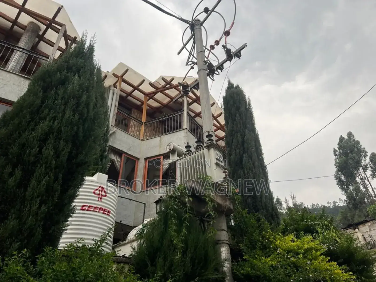 Furnished 4bdrm House in Yeka for rent