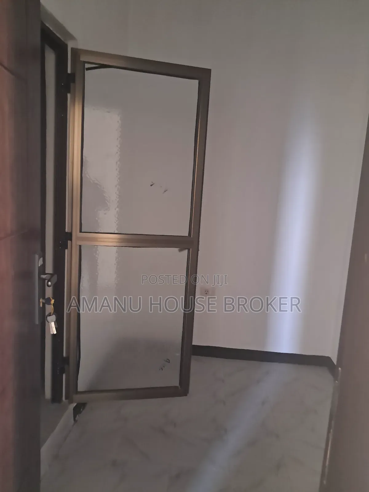 3bdrm Apartment in Addis Abeba, Kirkos for sale