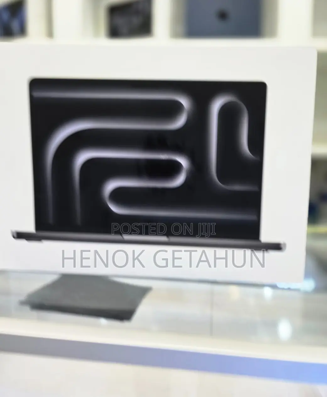 New Apple MacBook Pro 2023 M3 Max 14-Inch 18GB Apple M3 SSD 512GB