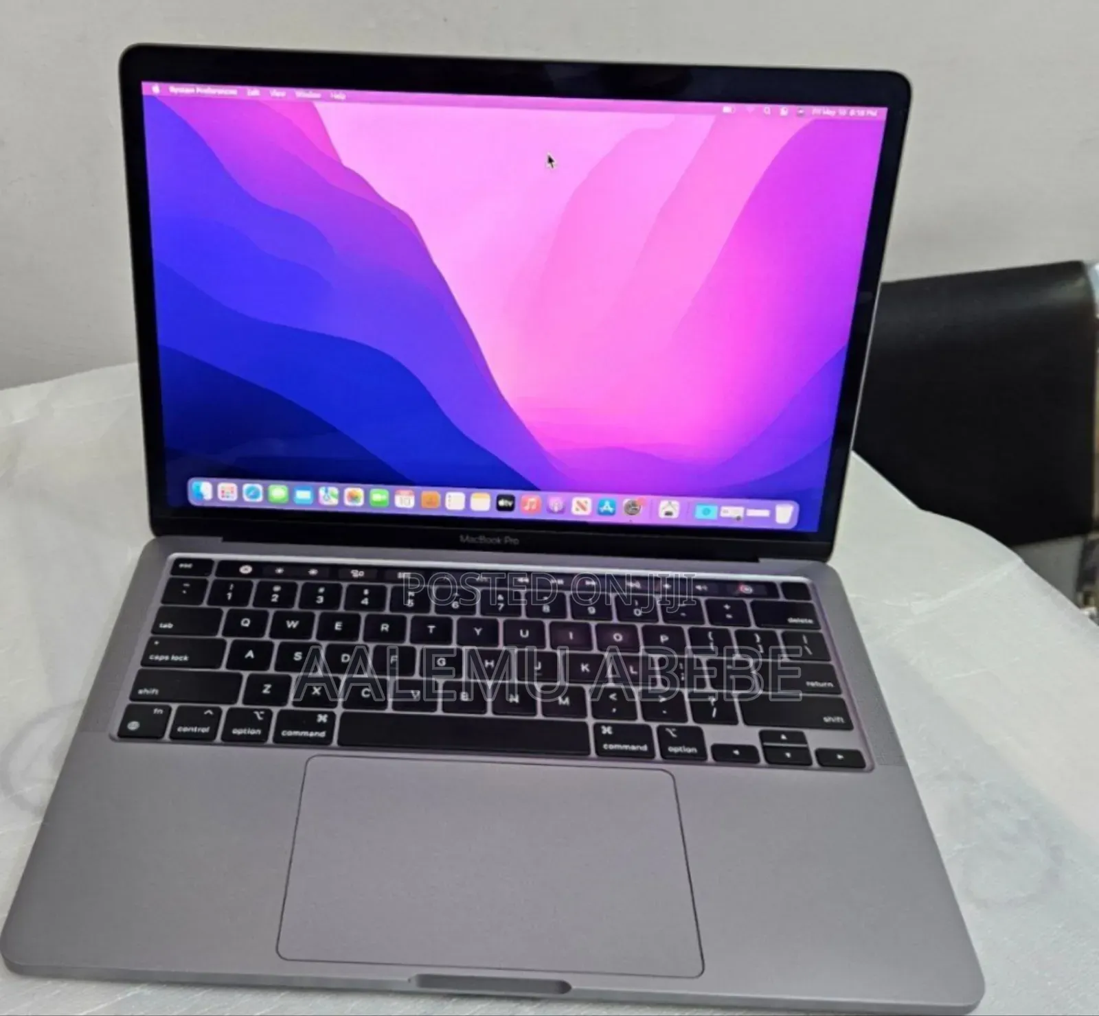 New Laptop Apple MacBook Pro M1 8GB SSD 512GB