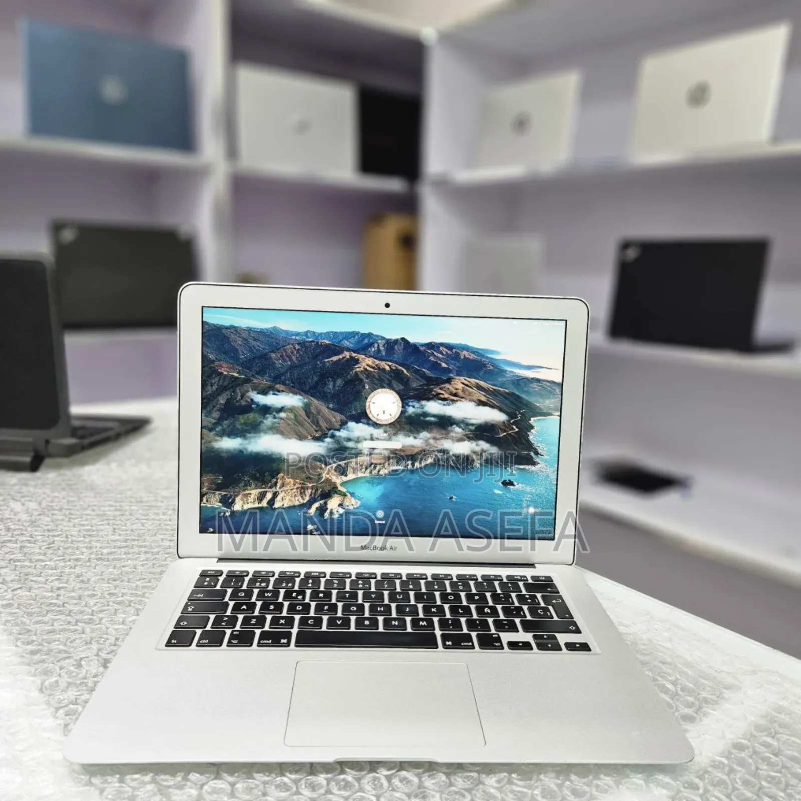 New Laptop Apple MacBook Air 4GB Intel Core I5 SSD 128GB