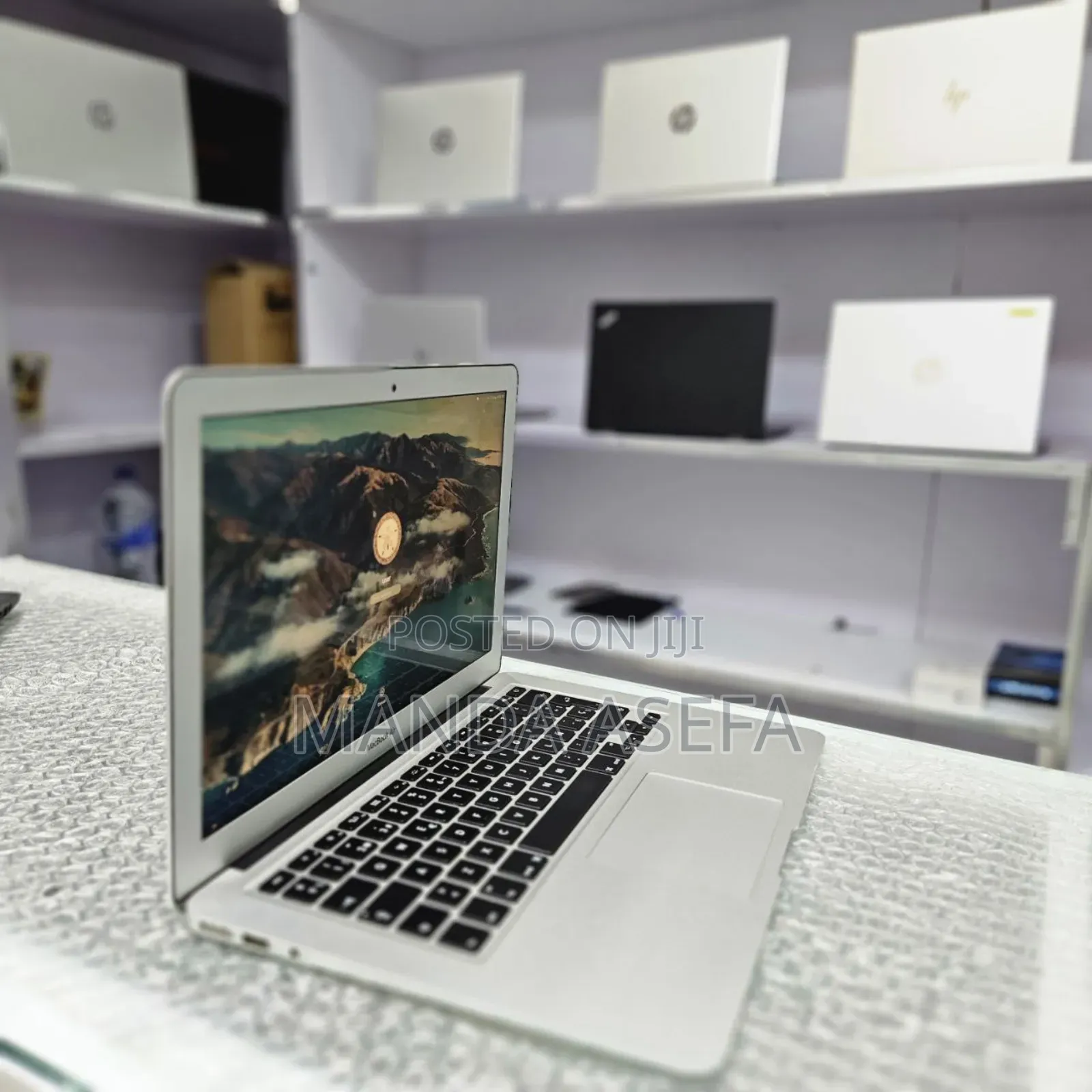 New Laptop Apple MacBook Air 4GB Intel Core I5 SSD 128GB