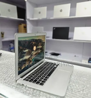 Photo - New Laptop Apple MacBook Air 2013 4GB Intel Core I5 SSD 128GB