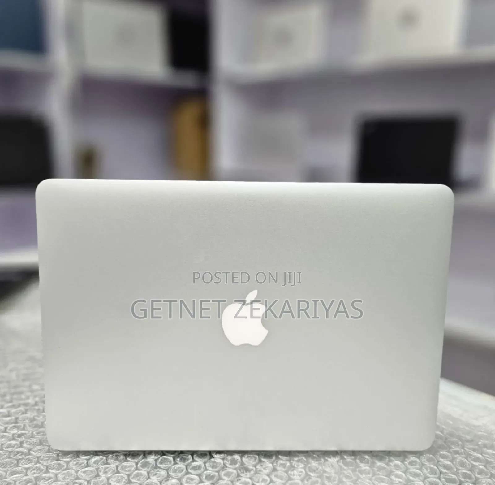 New Laptop Apple MacBook Air 2013 4GB Intel Core I5 SSD 128GB