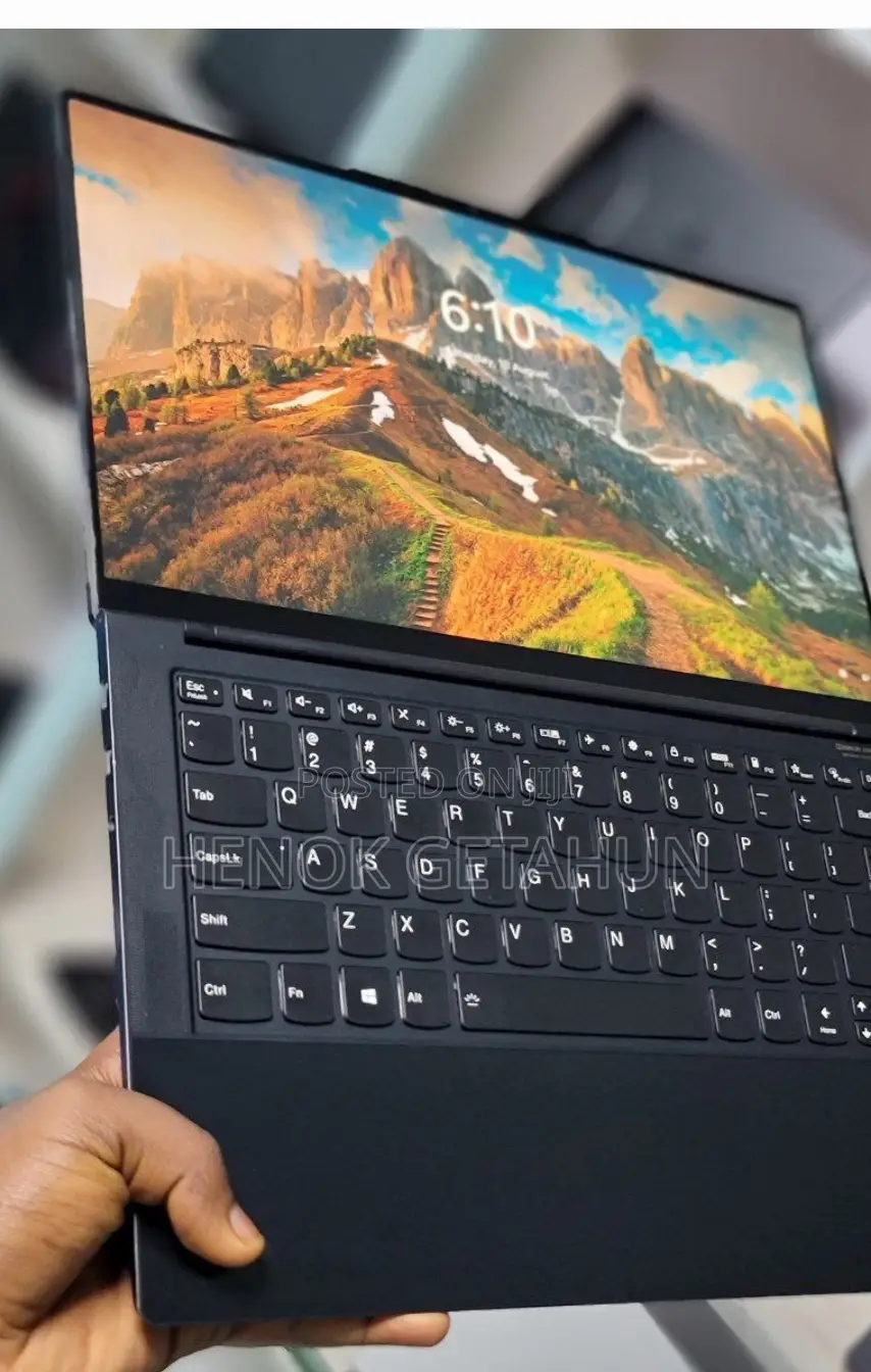 New Laptop Lenovo ThinkPad Yoga 16GB Intel Core I9 SSD 512GB