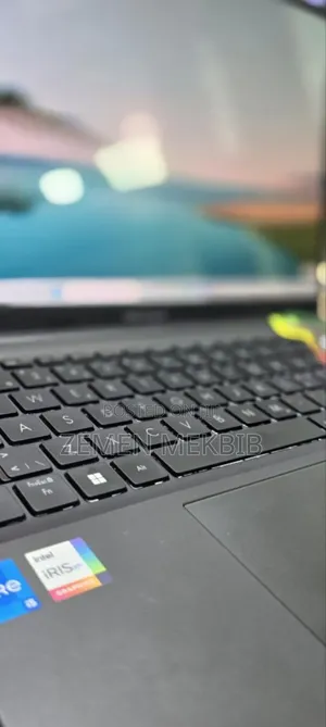 New Laptop Asus VivoBook 15 X505BA 16GB Intel Core I5 SSD 512GB