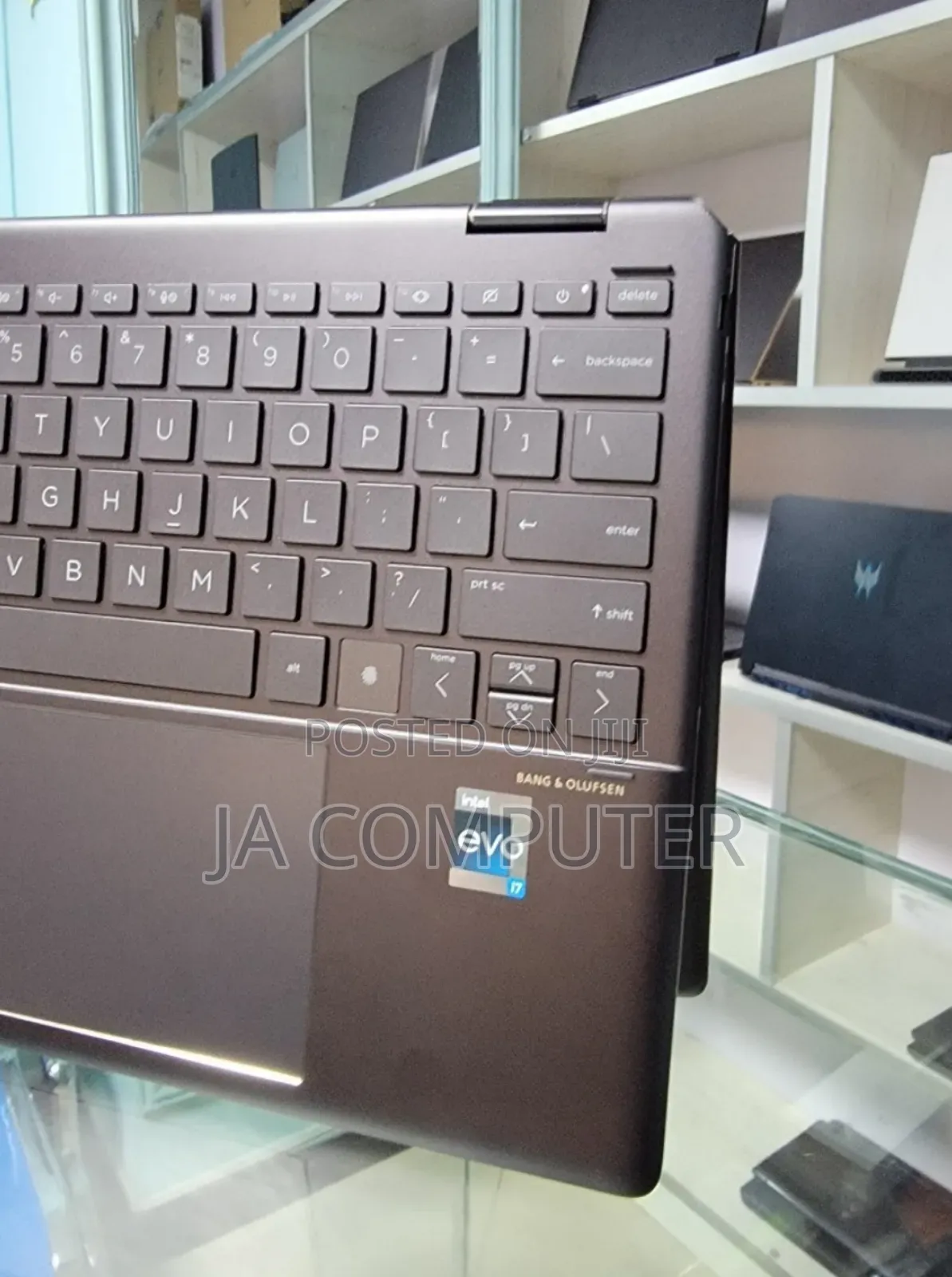 New Laptop HP Spectre 16GB Intel Core I7 SSD 3T