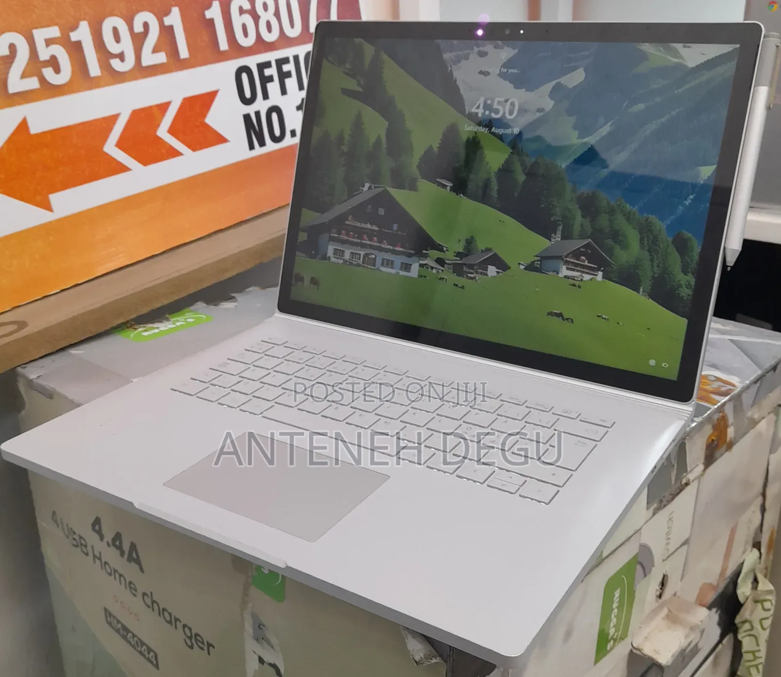 New Laptop Microsoft Surface Book 2 16GB Intel Core I7 SSD 256GB