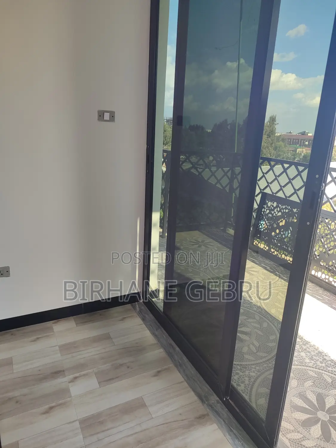 1bedroom Luxury Apartiment Rent