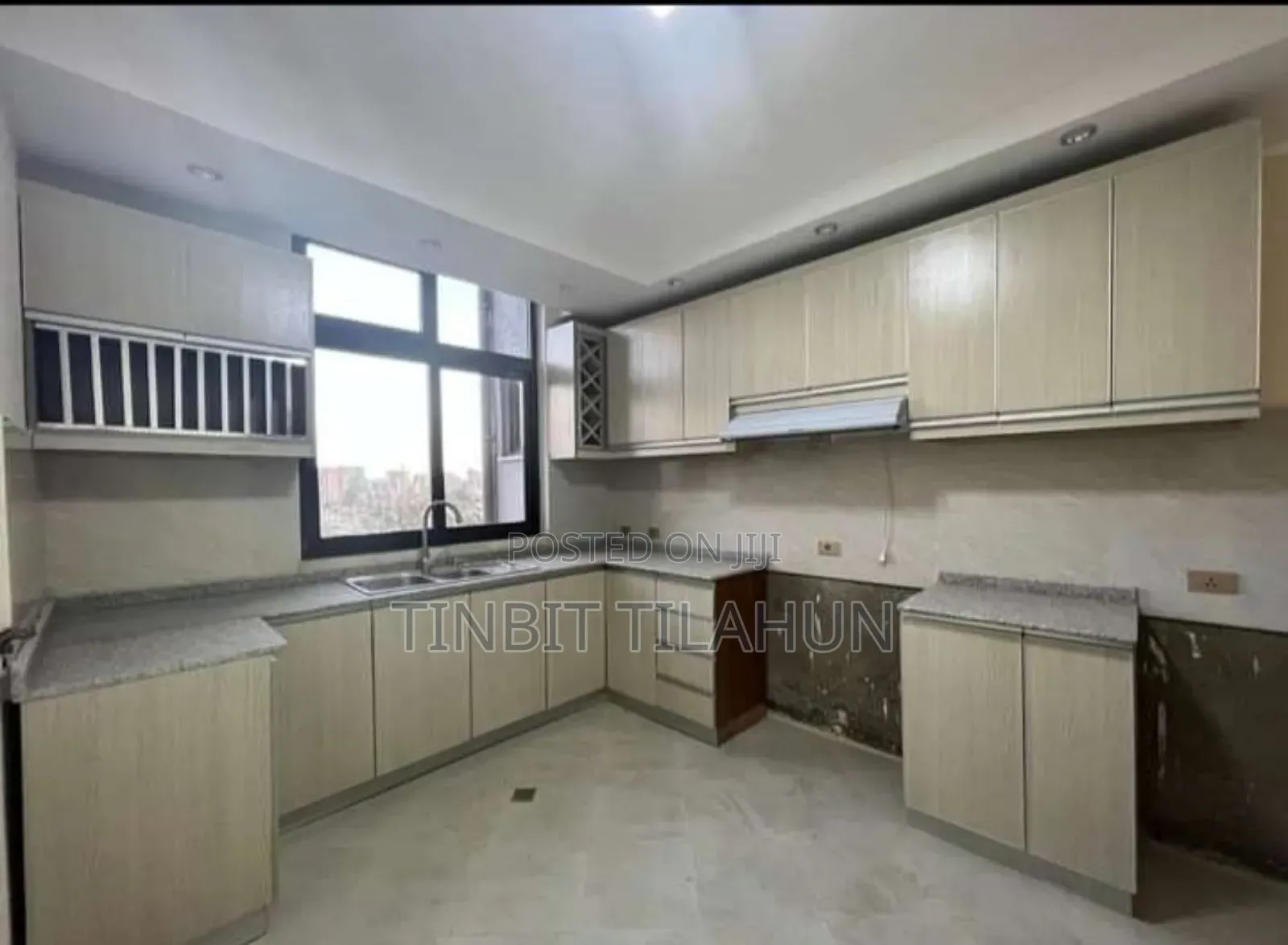 Furnished 3bdrm Apartment in Emnetproperties, Kirkos for sale